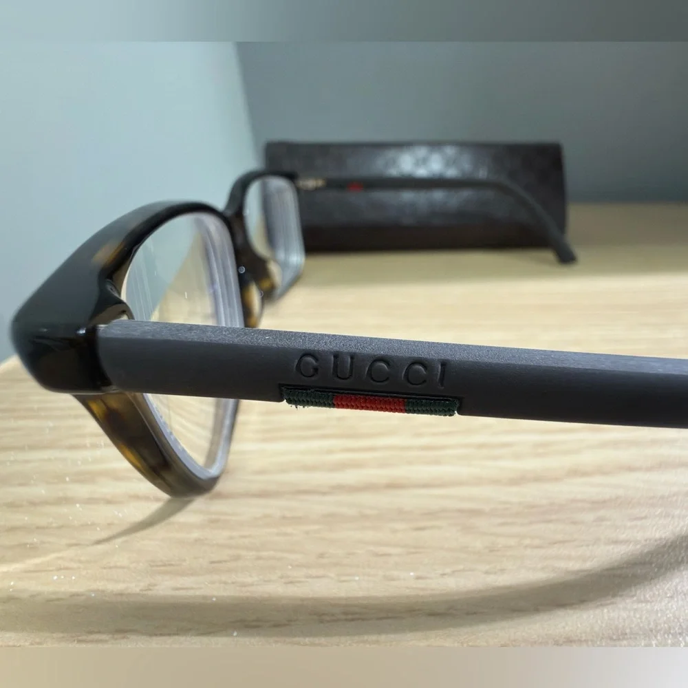 Gucci Tortoise Eyeglasses | Excellent Condition - Picture 3 of 8